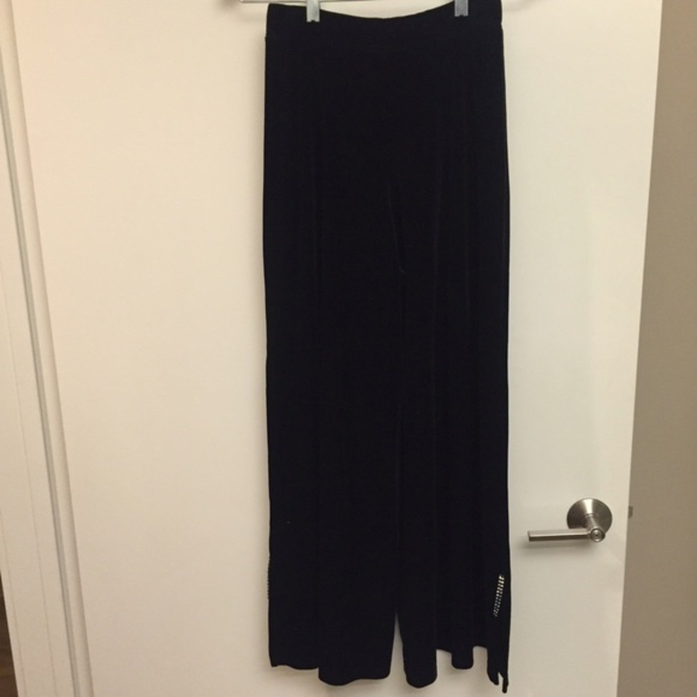 Velvety wide legged pant